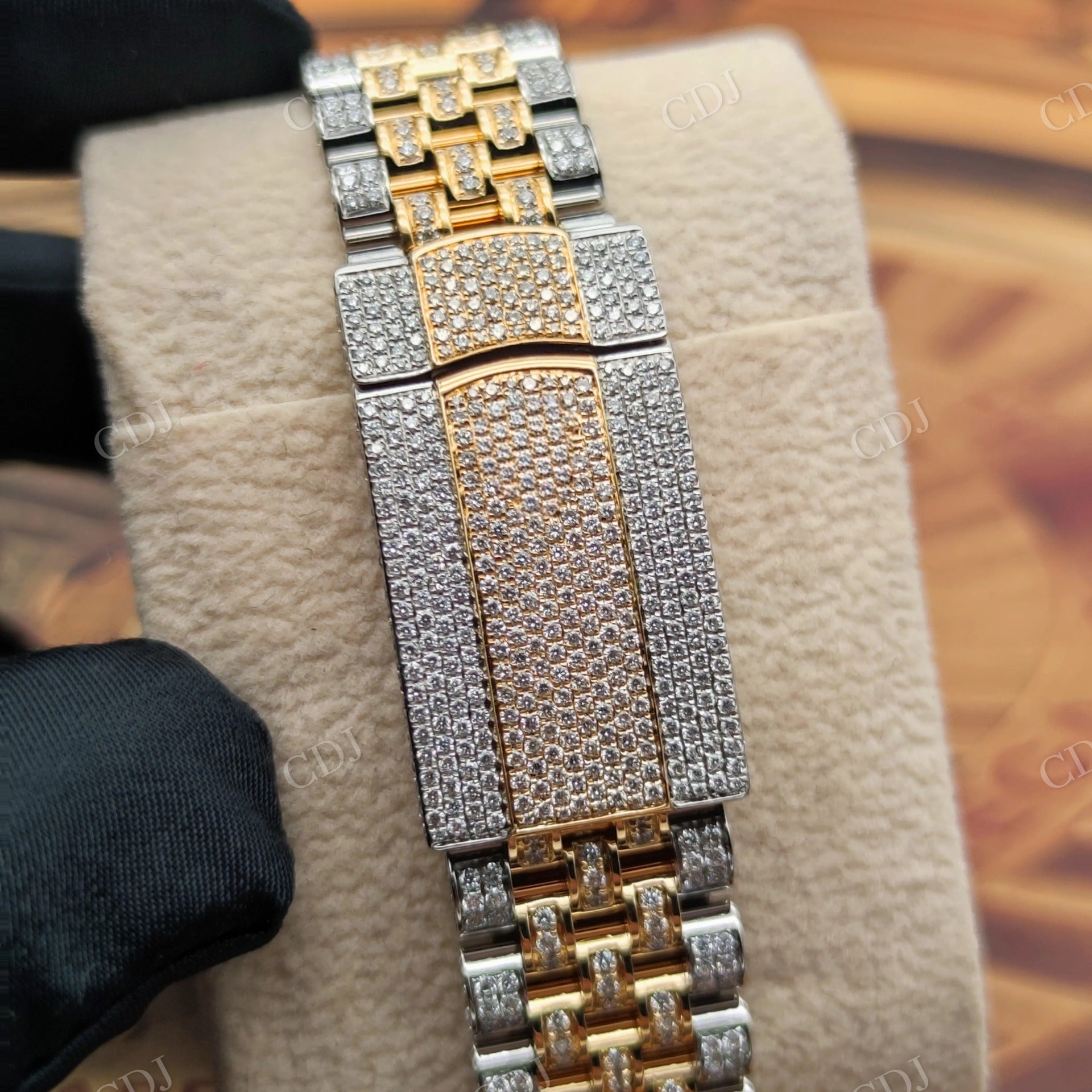 Fully Iced out Hip Hop style Certified DEF VVS Diamond Watch High Quality Hip Hop Quartz  Watch  customdiamjewel   