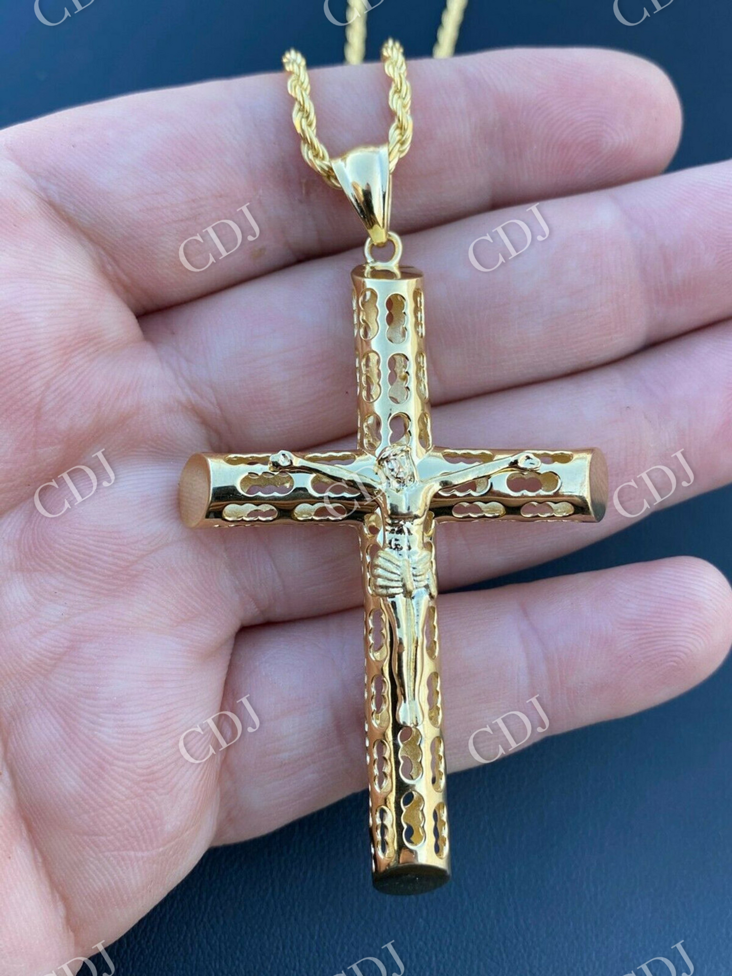 Plain Gold Finish Cross Pendant  customdiamjewel   