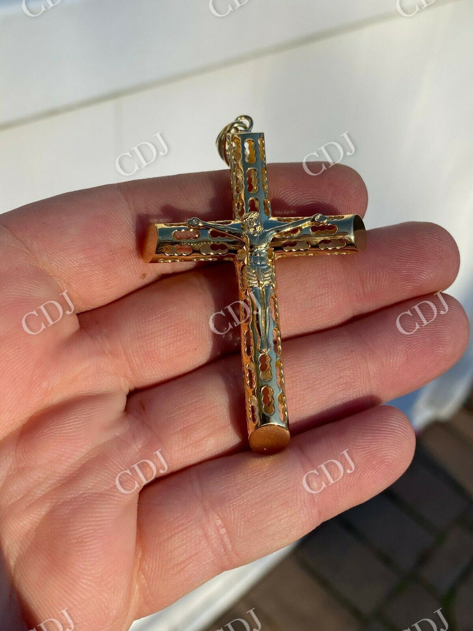 Plain Gold Finish Cross Pendant  customdiamjewel   