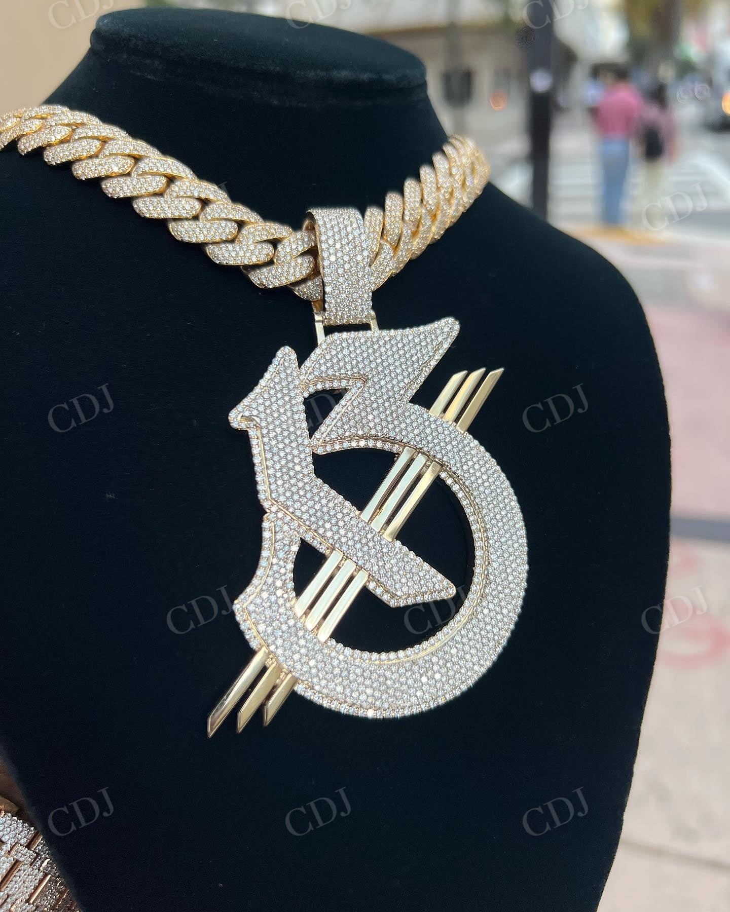 Custom Hip Hop Fashion jewelry Moissanite Diamond Pendant  customdiamjewel   