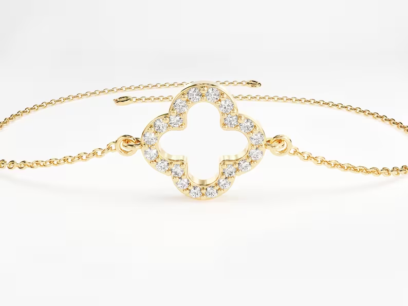 Solid Gold Dainty Moissanite Clover Bracelet for Her  customdiamjewel Sterling Silver Yellow Gold VVS-EF