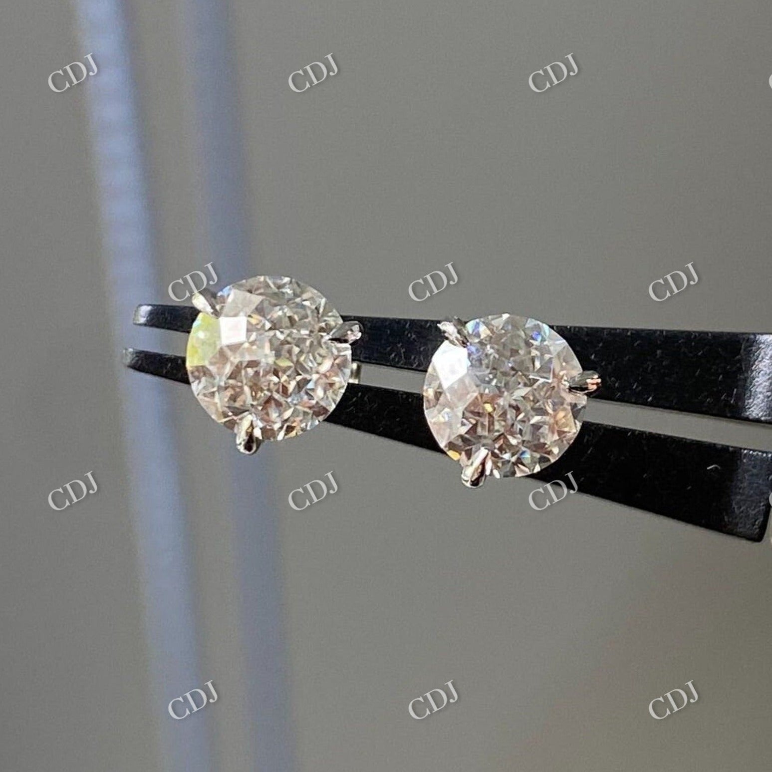 Round Cut Moissanite Stud Earrings 14K White Gold Stud Earrings  customdiamjewel Sterling Silver White Gold VVS-EF