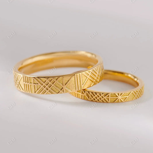 Unique Set of Golden Texture Wedding Bands  customdiamjewel 10KT Yellow Gold VVS-EF