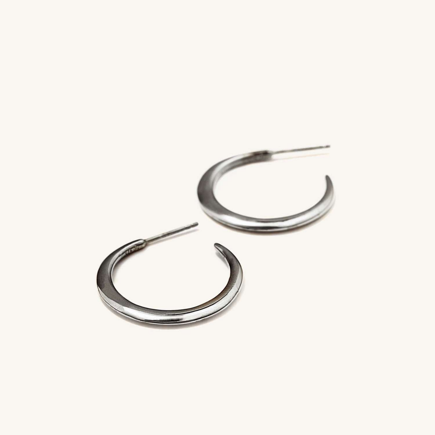 Stylish Editor 14K Solid Gold Hoop Earring  customdiamjewel   