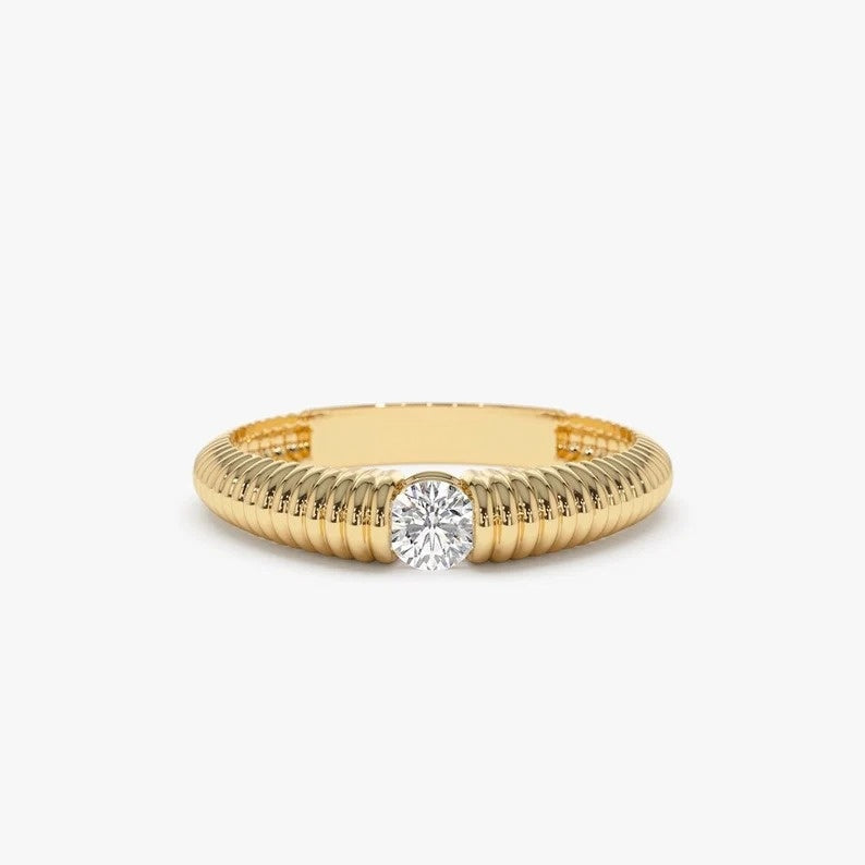 14k Ribbed Gold Solitaire Diamond Wedding Ring  customdiamjewel 10 KT Solid Gold Yellow Gold VVS-EF